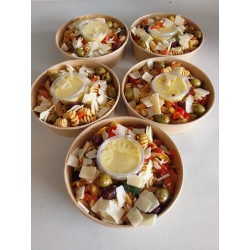 Salade de pâtes, saumon...